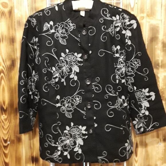 JM Collection Jackets & Blazers - 8 for $20 Jm Collection 12 P Black And White Blazer